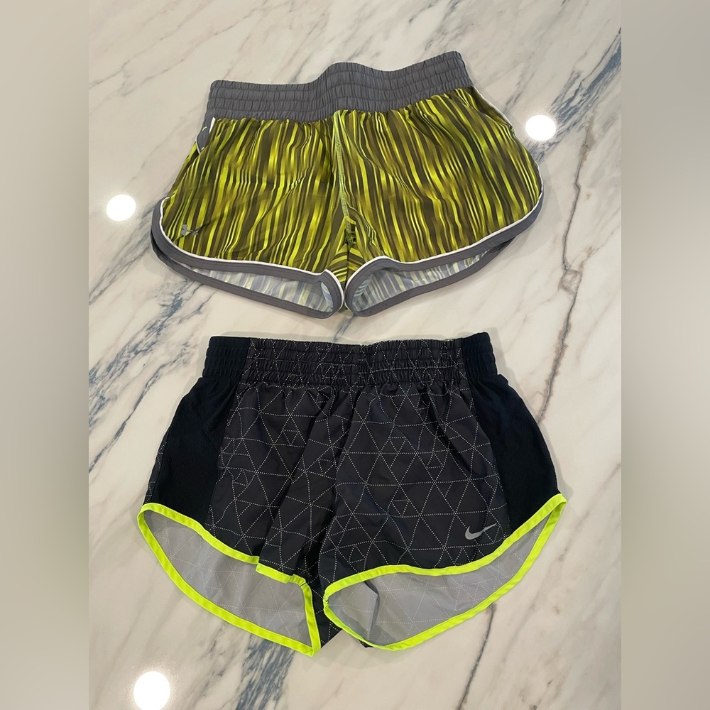 Nike Women's Athletic Shorts Size S/Under Armour Athletic Shorts Size S